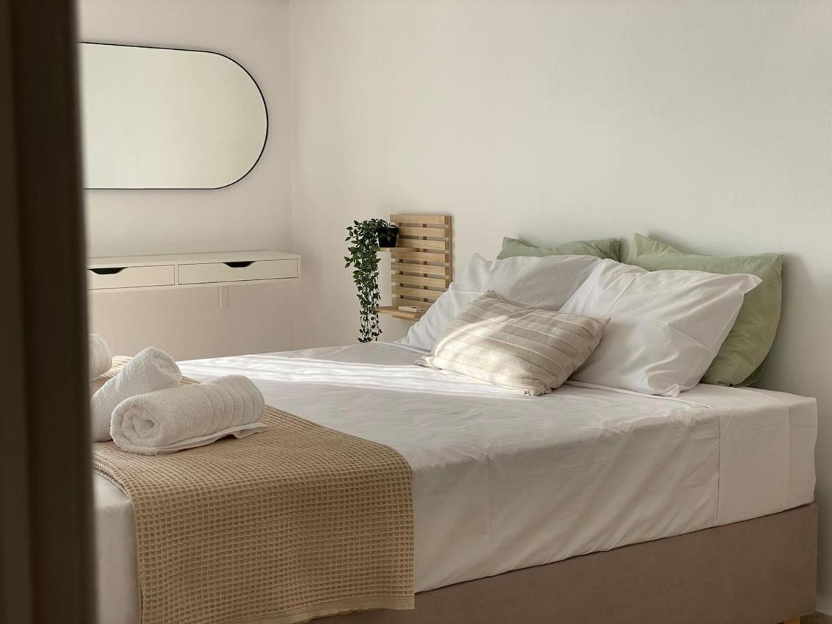 The Olive Ocean Apartman Toló Kültér fotó