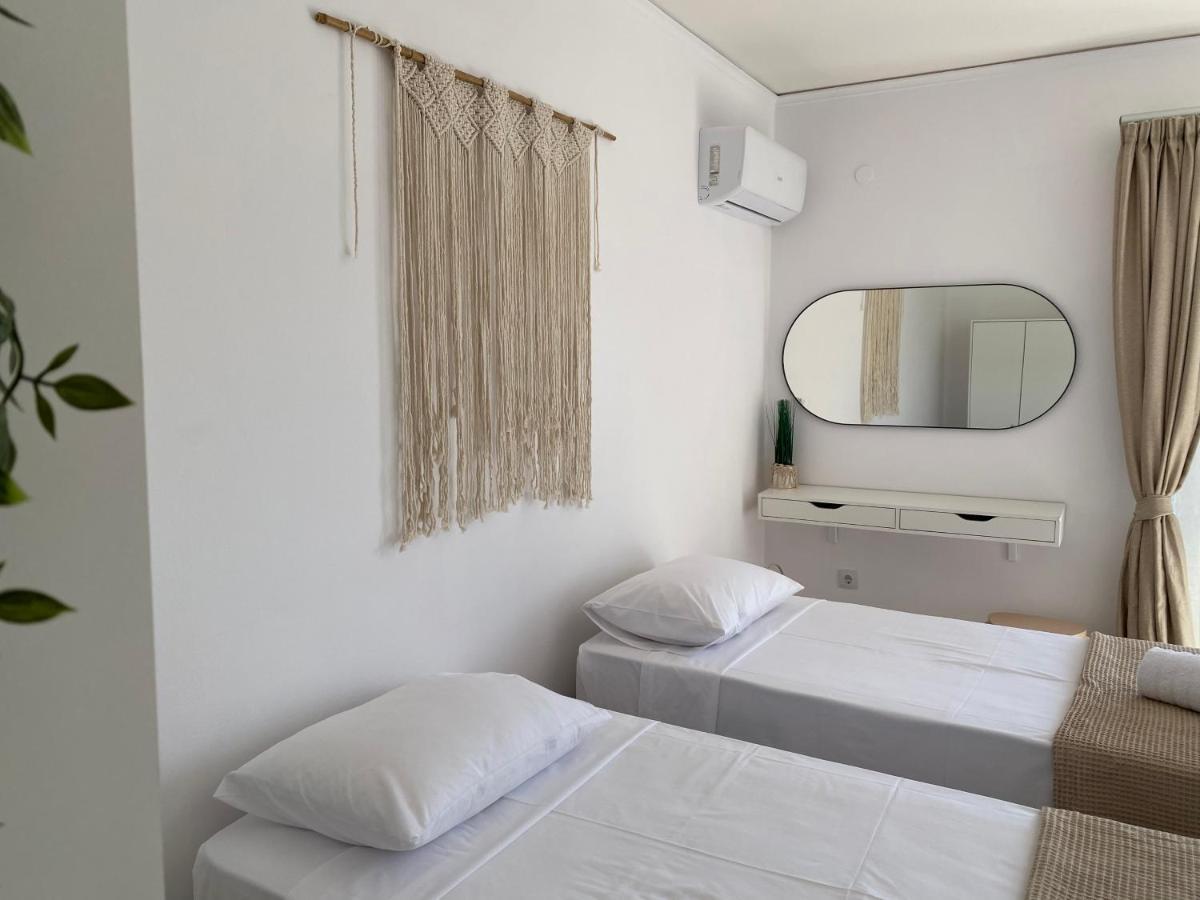 The Olive Ocean Apartman Toló Kültér fotó